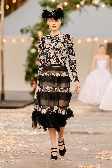 styliste chanel 2021|Chanel haute couture show 2021.